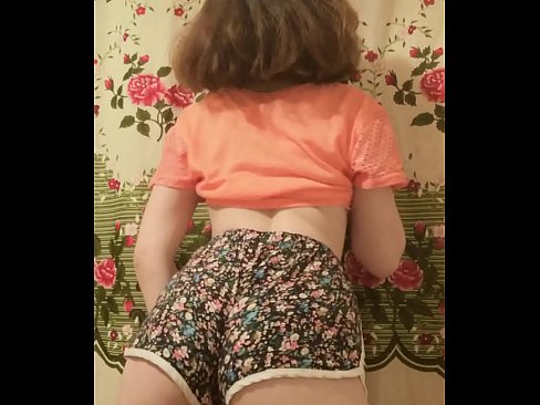 ❤️ Seksual gənc körpə kamera qarşısında şortunu soyundurur ❤️❌ Porno bizdə